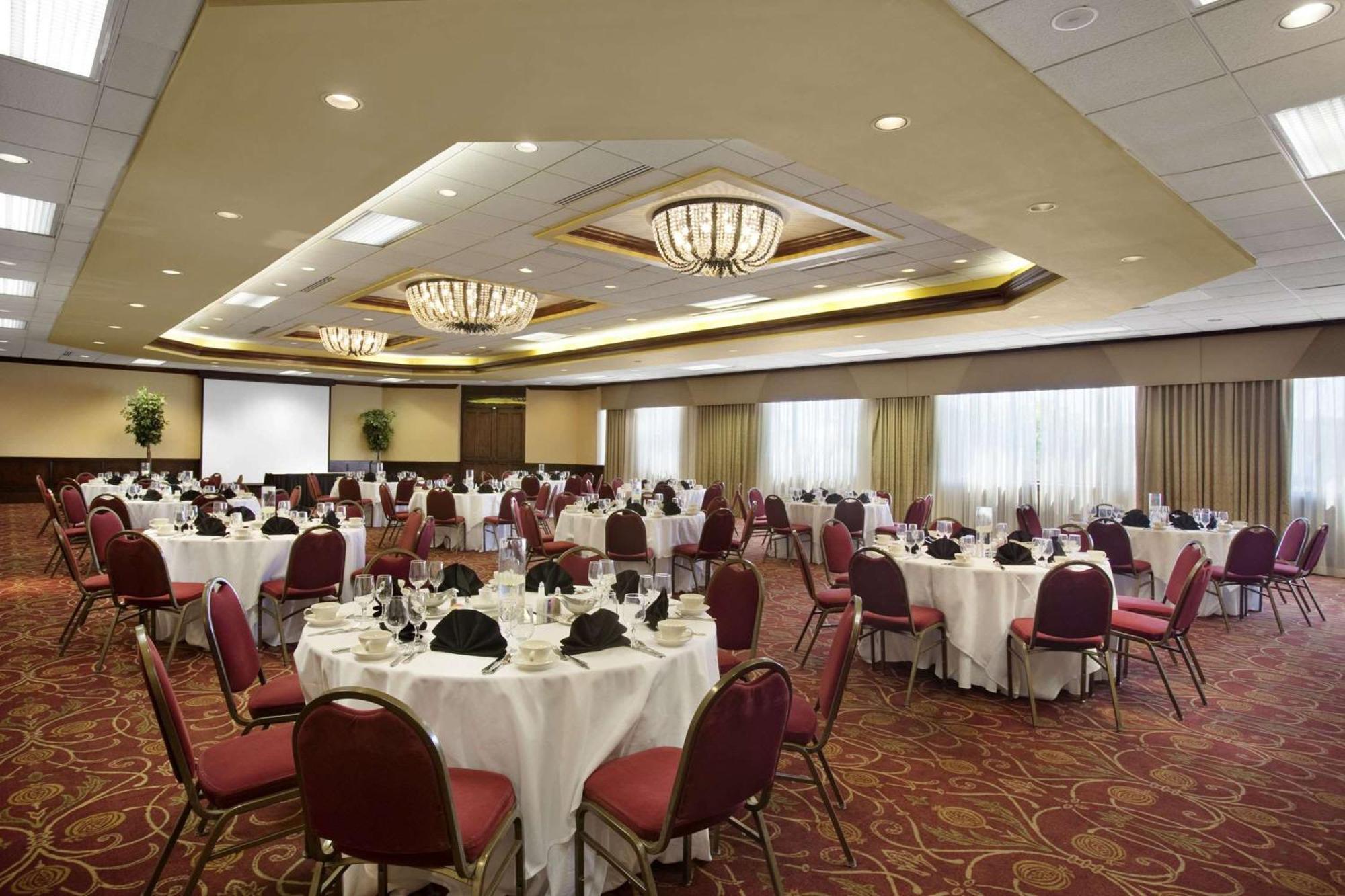 Embassy Suites By Hilton Columbia Greystone Buitenkant foto